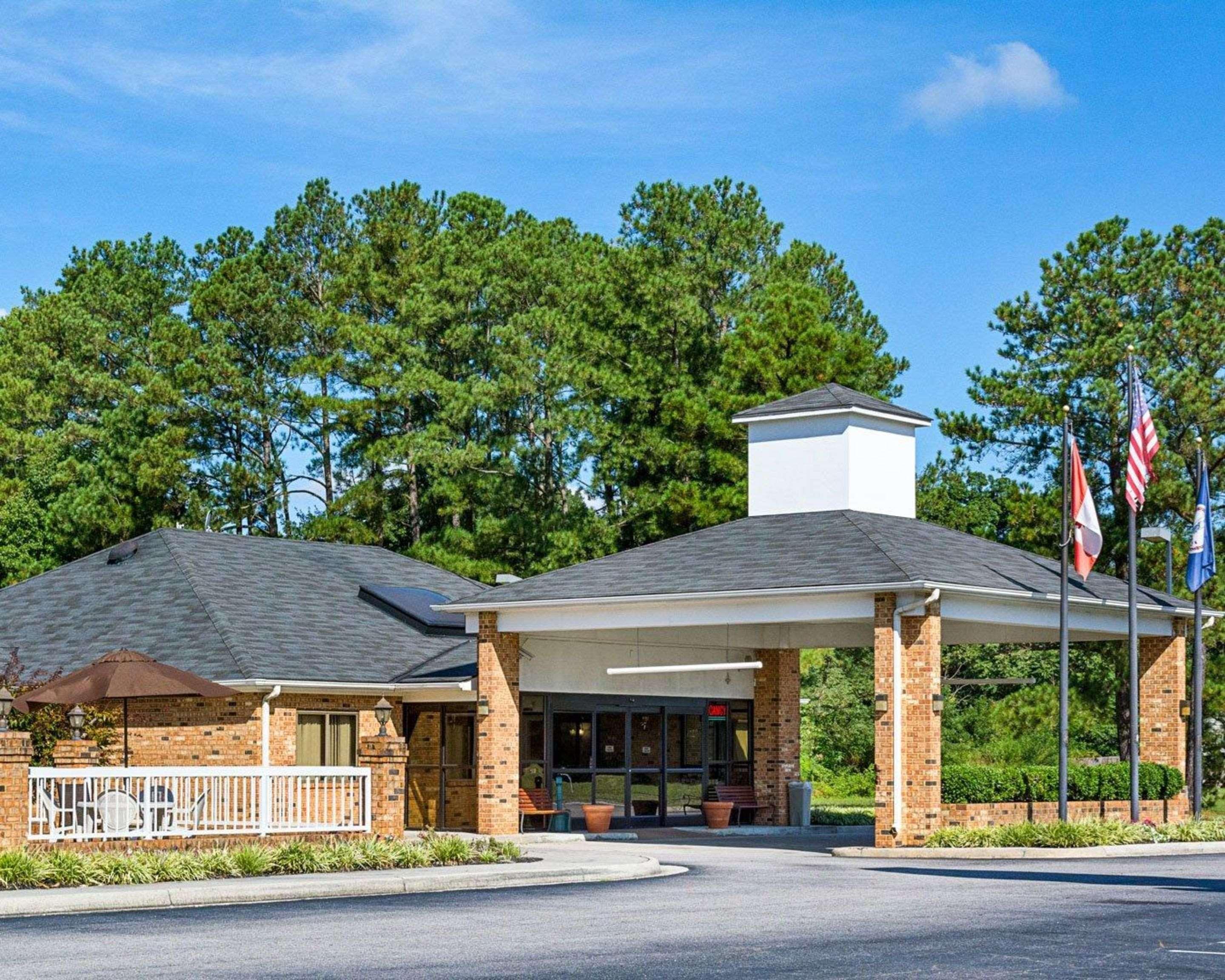 Quality Inn Petersburg Near Fort Gregg-Adams Exteriör bild